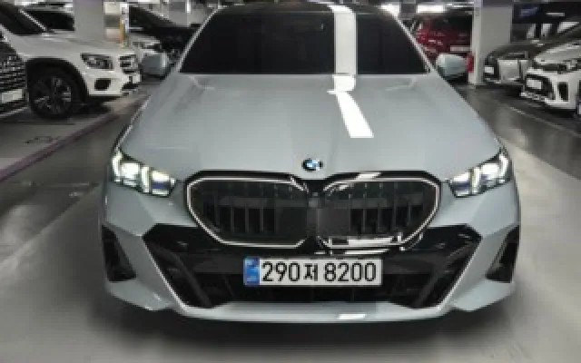 수원중고자동차문의 5시리즈 (G60) 520i 매물 사진 3 - 2025/12 8,460km